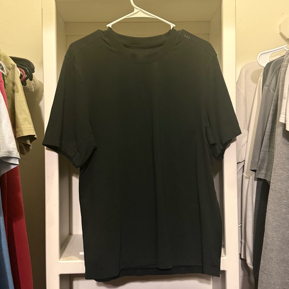 lululemon athletica Dark Green Men's Short Sleeve Tee
